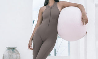 Do Bodysuits Make You Look Thinner? - KATE GALLIANO